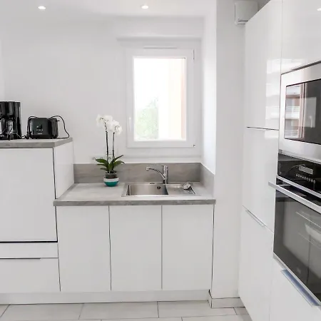 Le Mediterranee-2 By Interhome アパート Fréjus